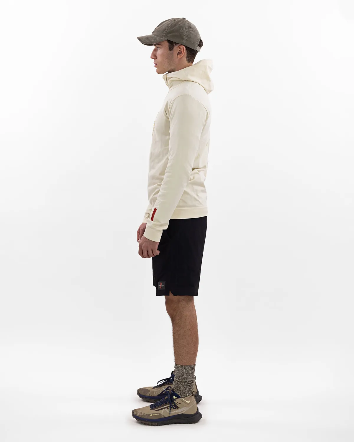 The Mountain Studio L-9 Field shorts Black Onyx stretch