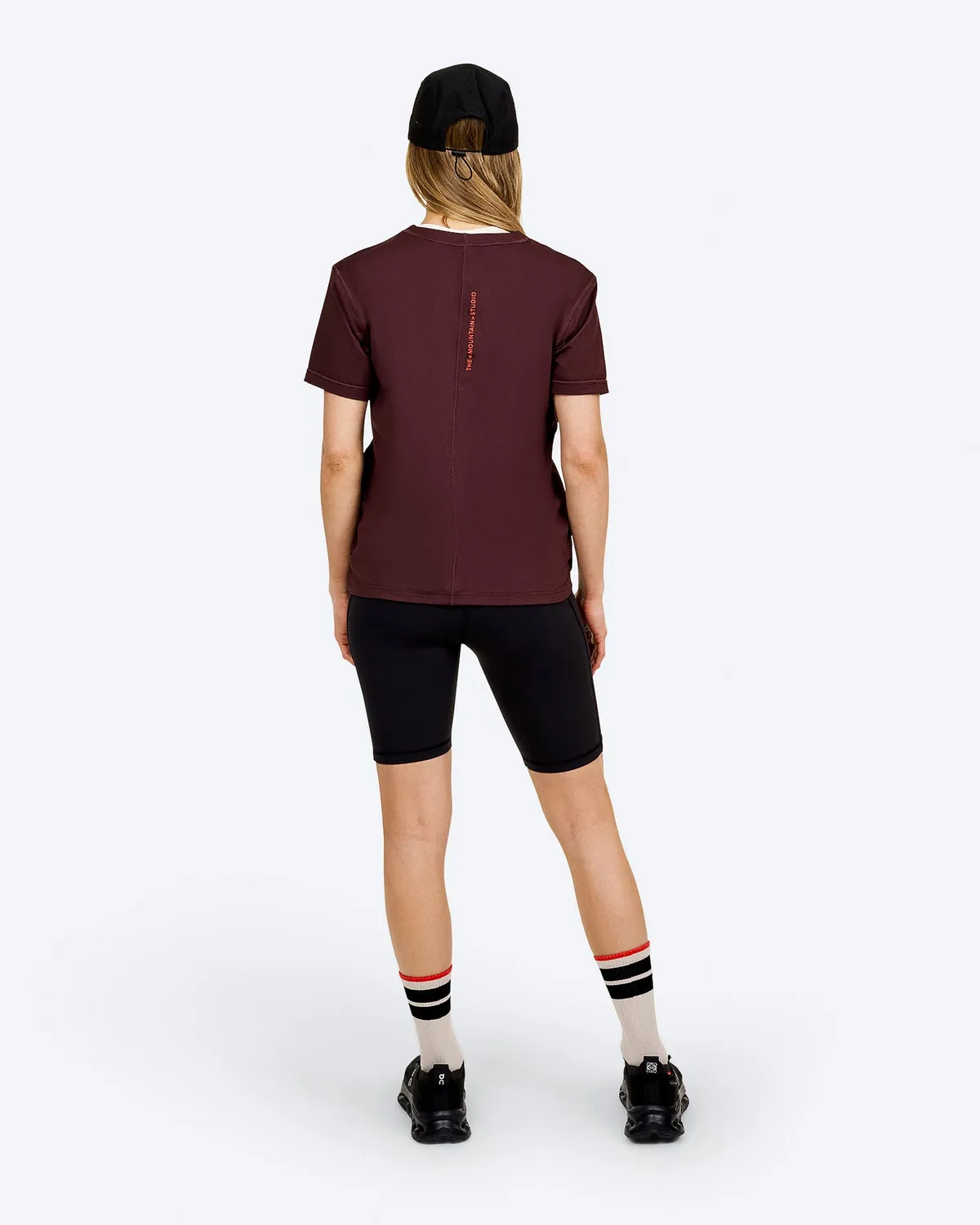 The Mountain Studio T-4 W Comfort t-skjorte Fudge myk