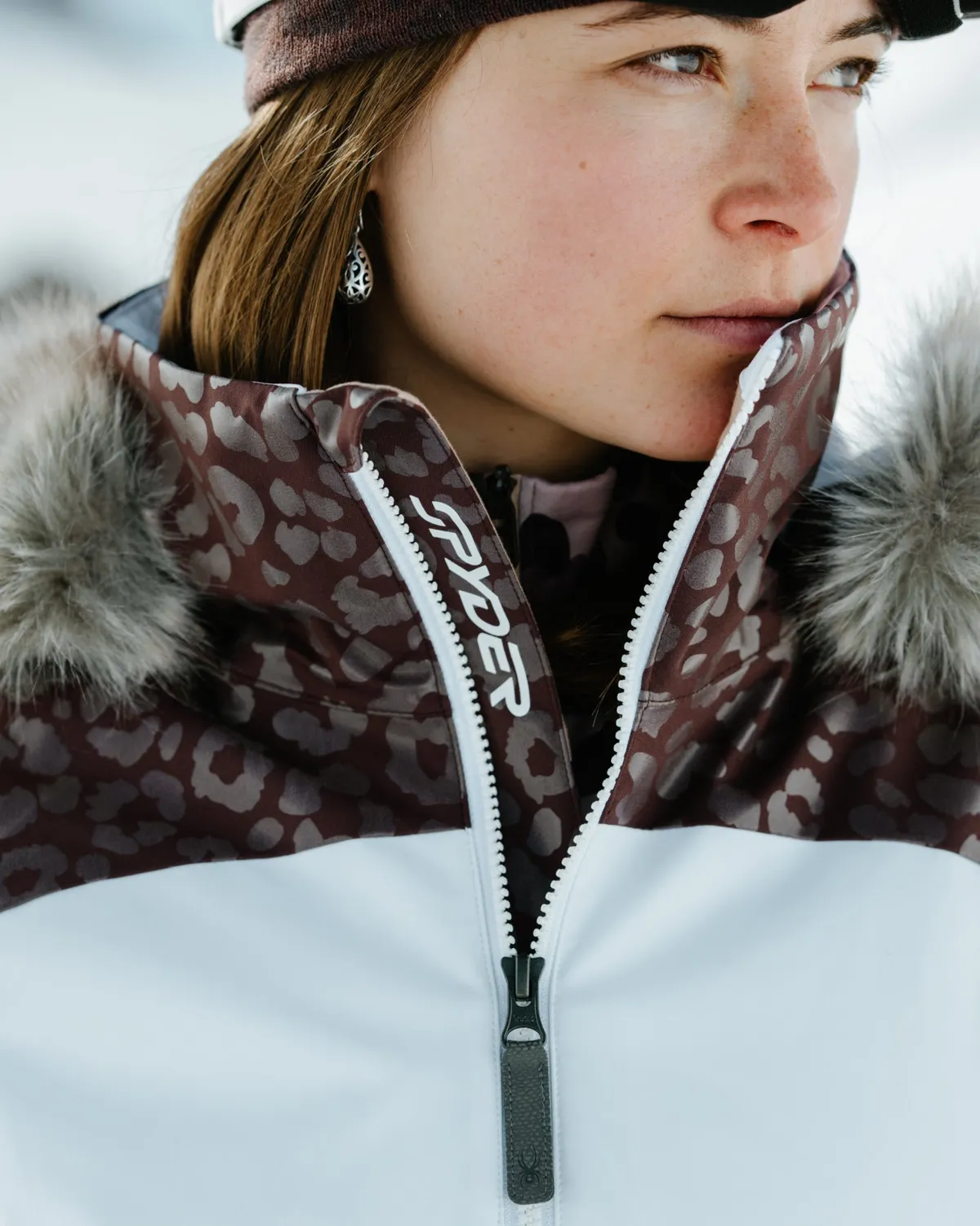 Spyder Vida skijakke hvit 20K med pels