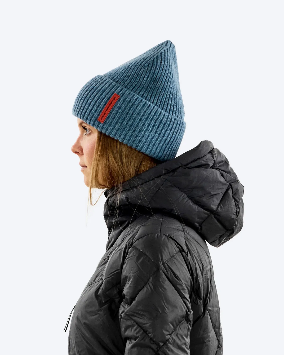 The Mountain Studio C-12 Are Beanie lue Balsam Green ull