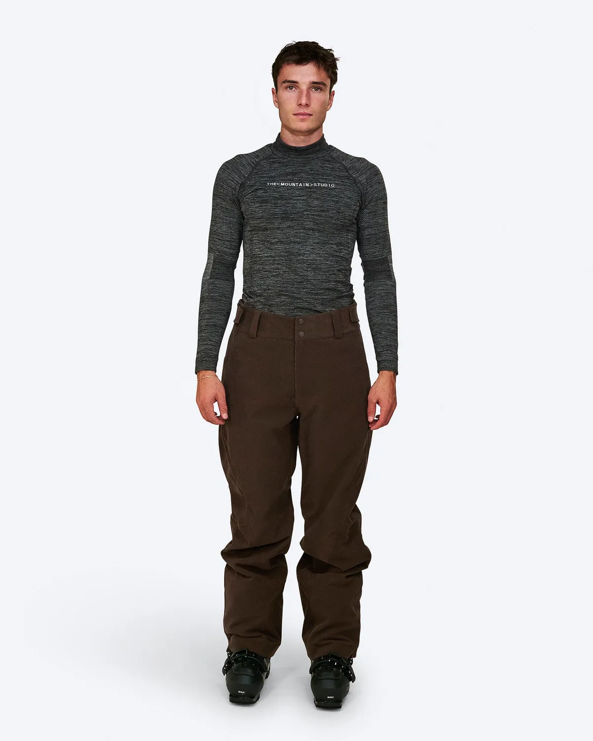 The Mountain Studio P-3 C skibukse Delicioso Brown isolert