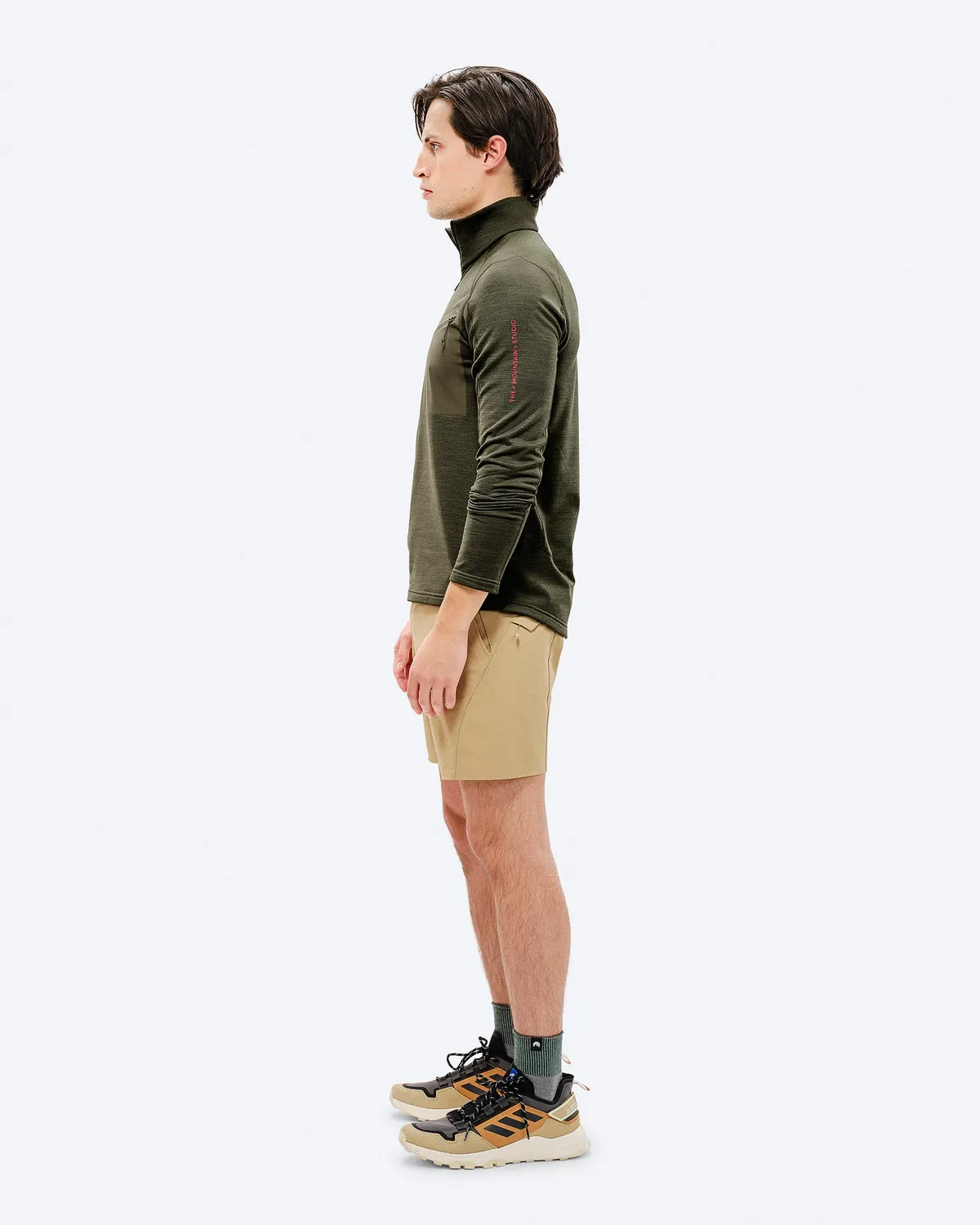 The Mountain Studio L-2 teknisk shorts Kelp lett