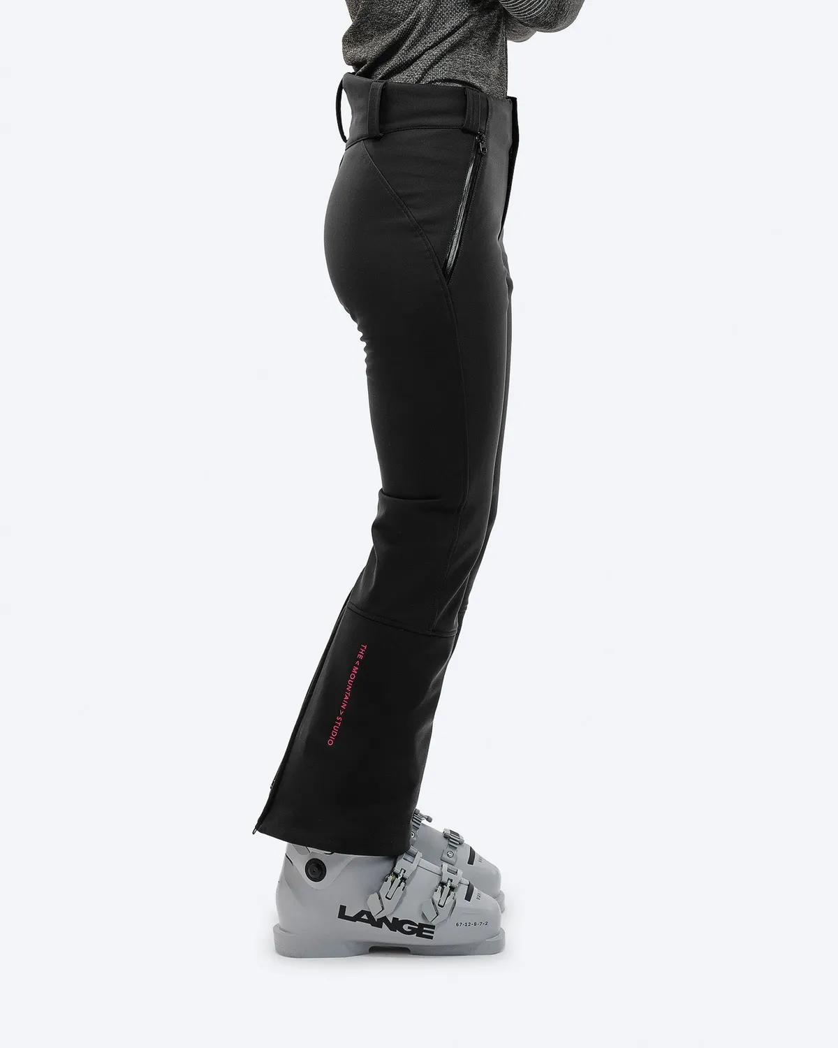 The Mountain Studio P-4 W 2L skibukse Black Onyx isolert