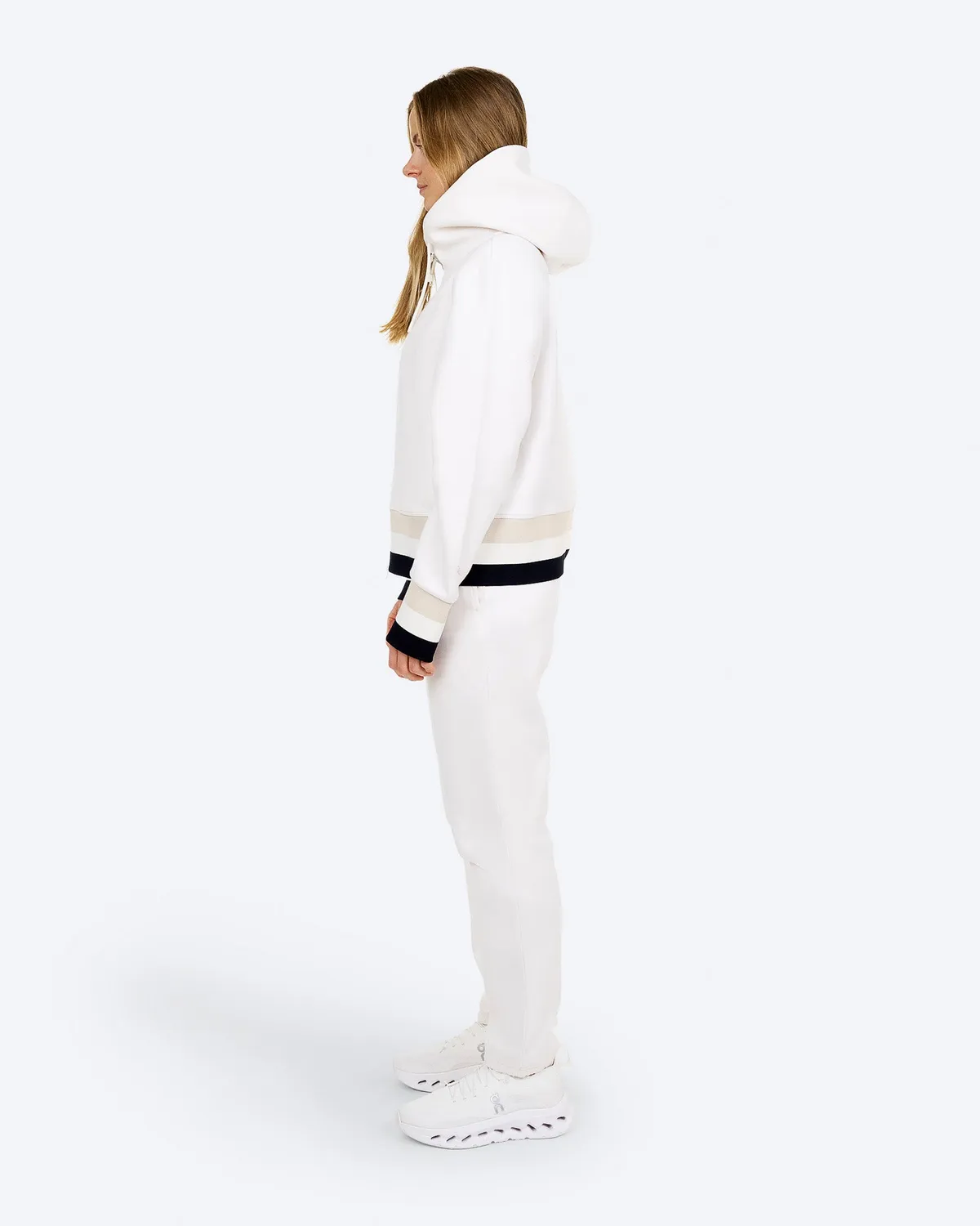 The Mountain Studio H-11 W Cotton Tech hettegenser White Alyssum
