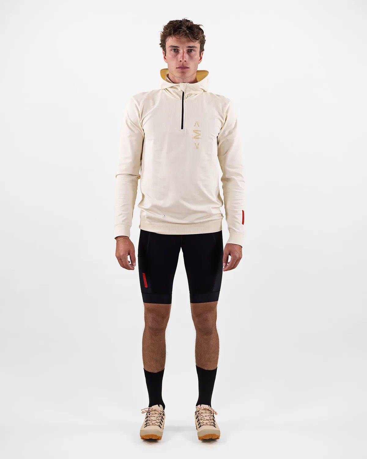 The Mountain Studio M-10 hettegenser Almond Milk lett