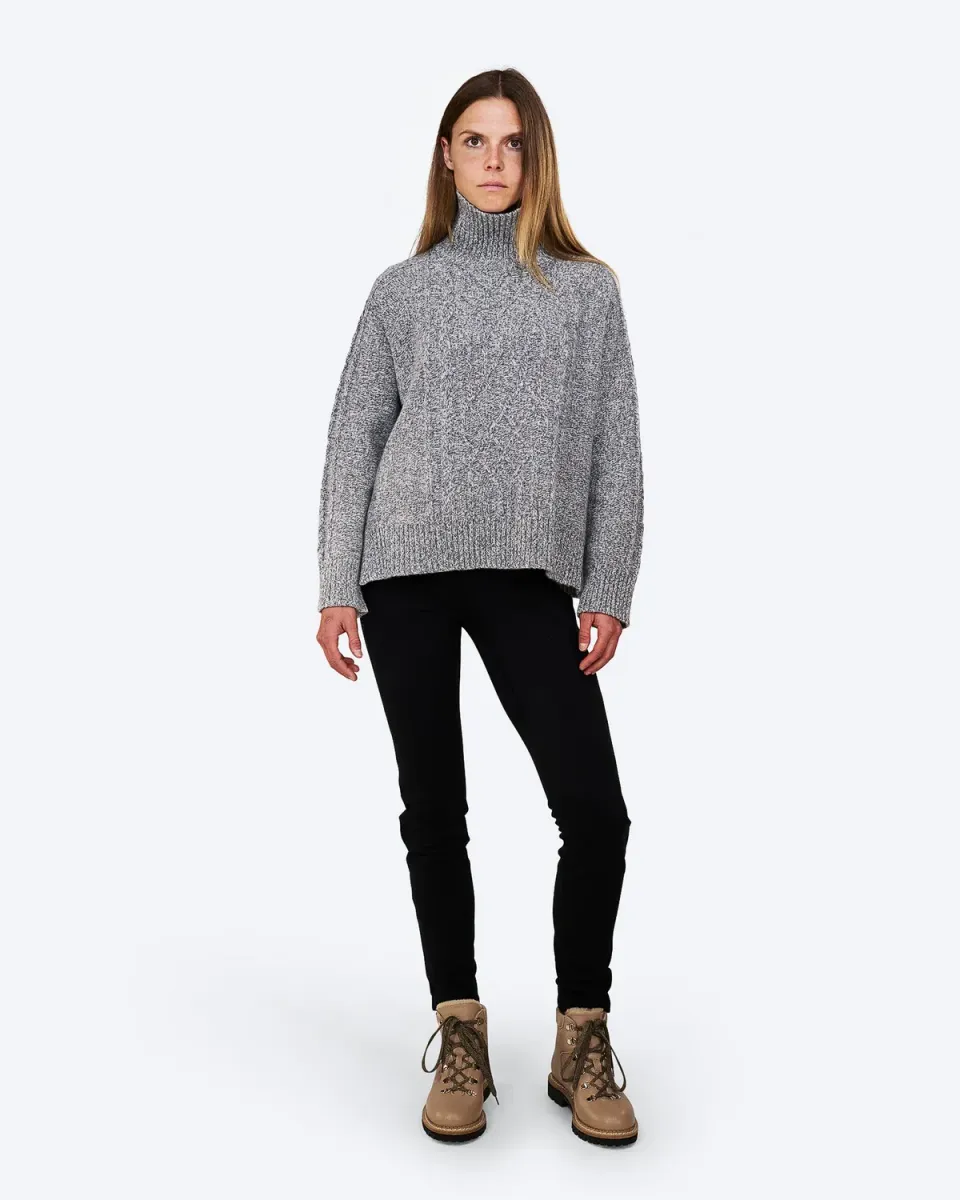 The Mountain Studio K-9 W rullekrage dame Grey Melange kashmir