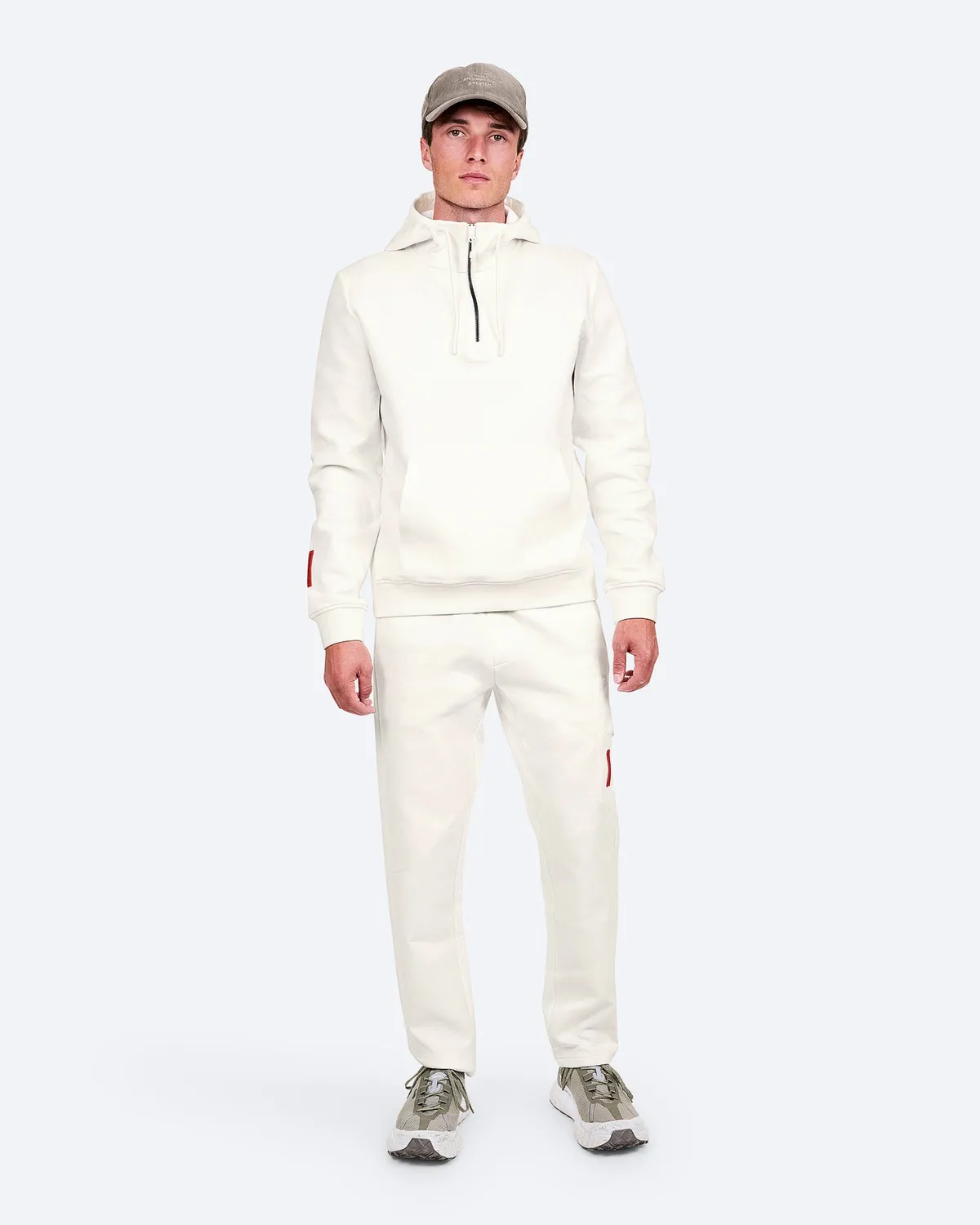 The Mountain Studio H-9 hoodie White Alyssum half-zip
