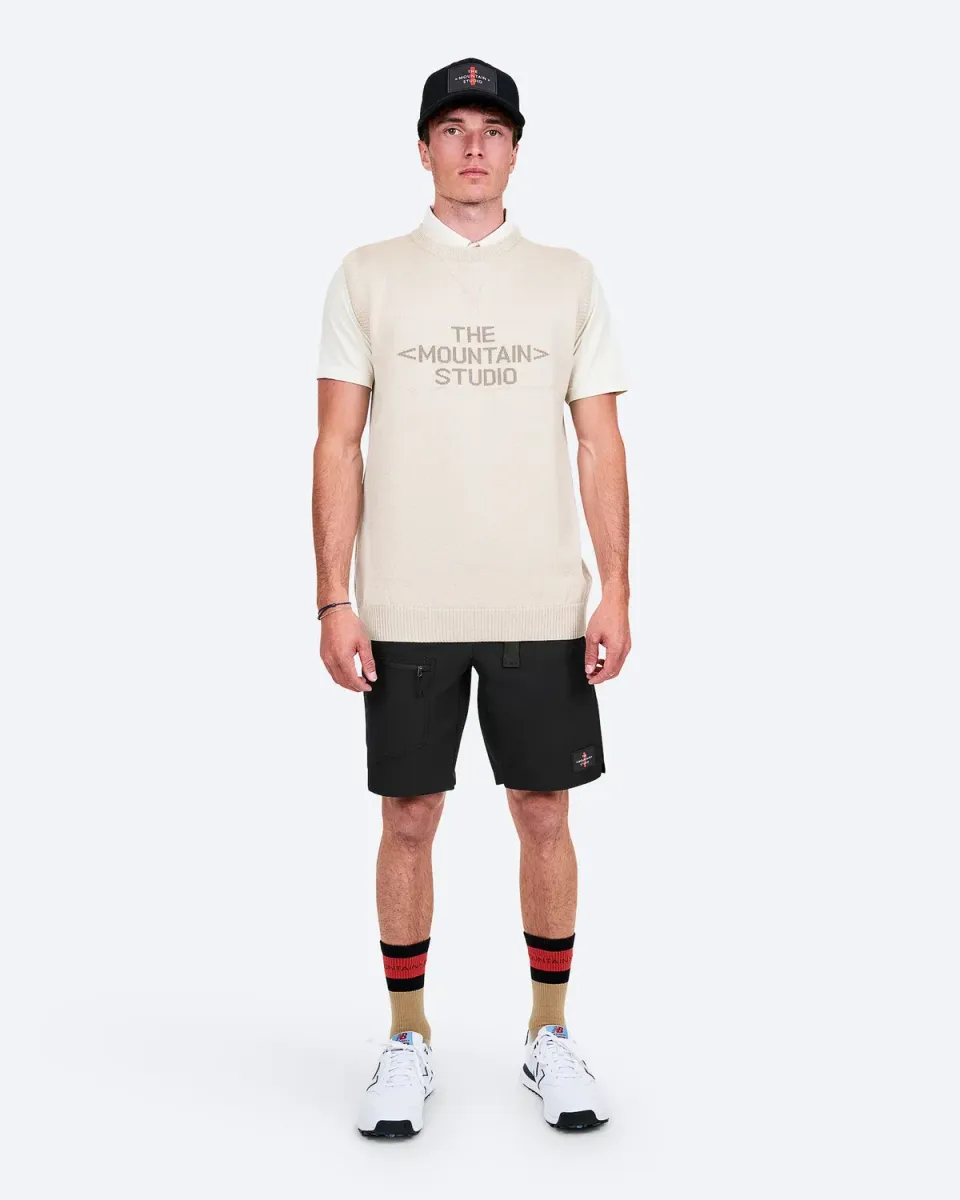 The Mountain Studio L-9 Field shorts Black Onyx stretch
