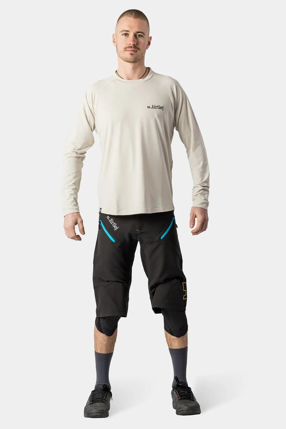 dirtlej mountee blacklabel sykkeltrøye herre sort merino