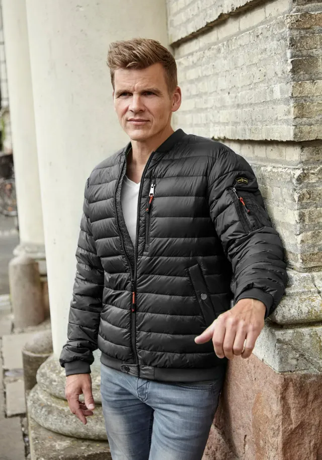 Windfield Danwear Walther dunjakke svart lett