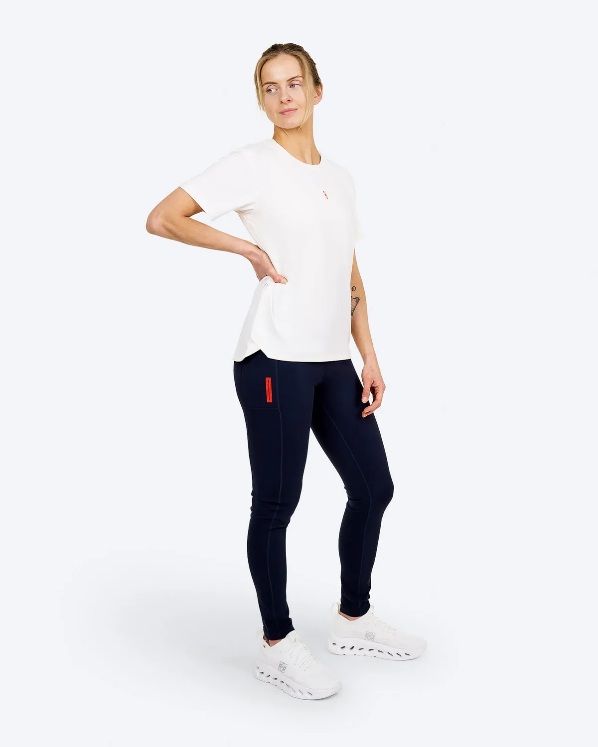 The Mountain Studio O-2 W tights Black Onyx stretch