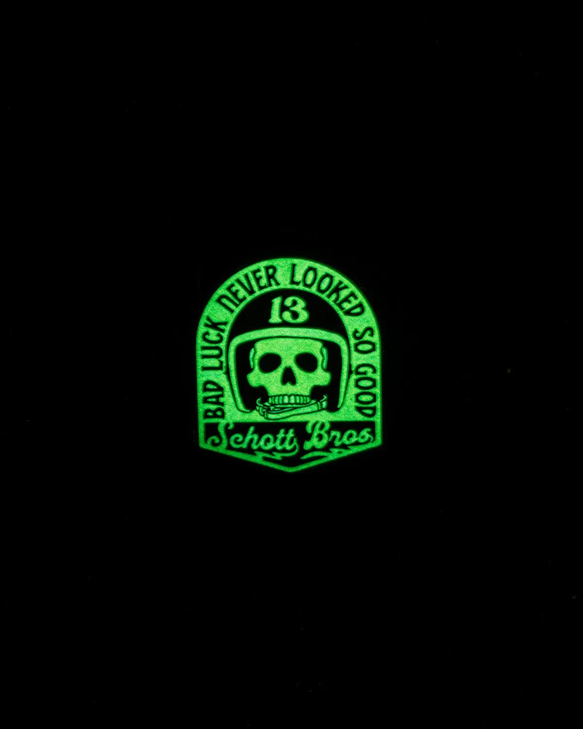 Schott NYC XLUCKG pin neon