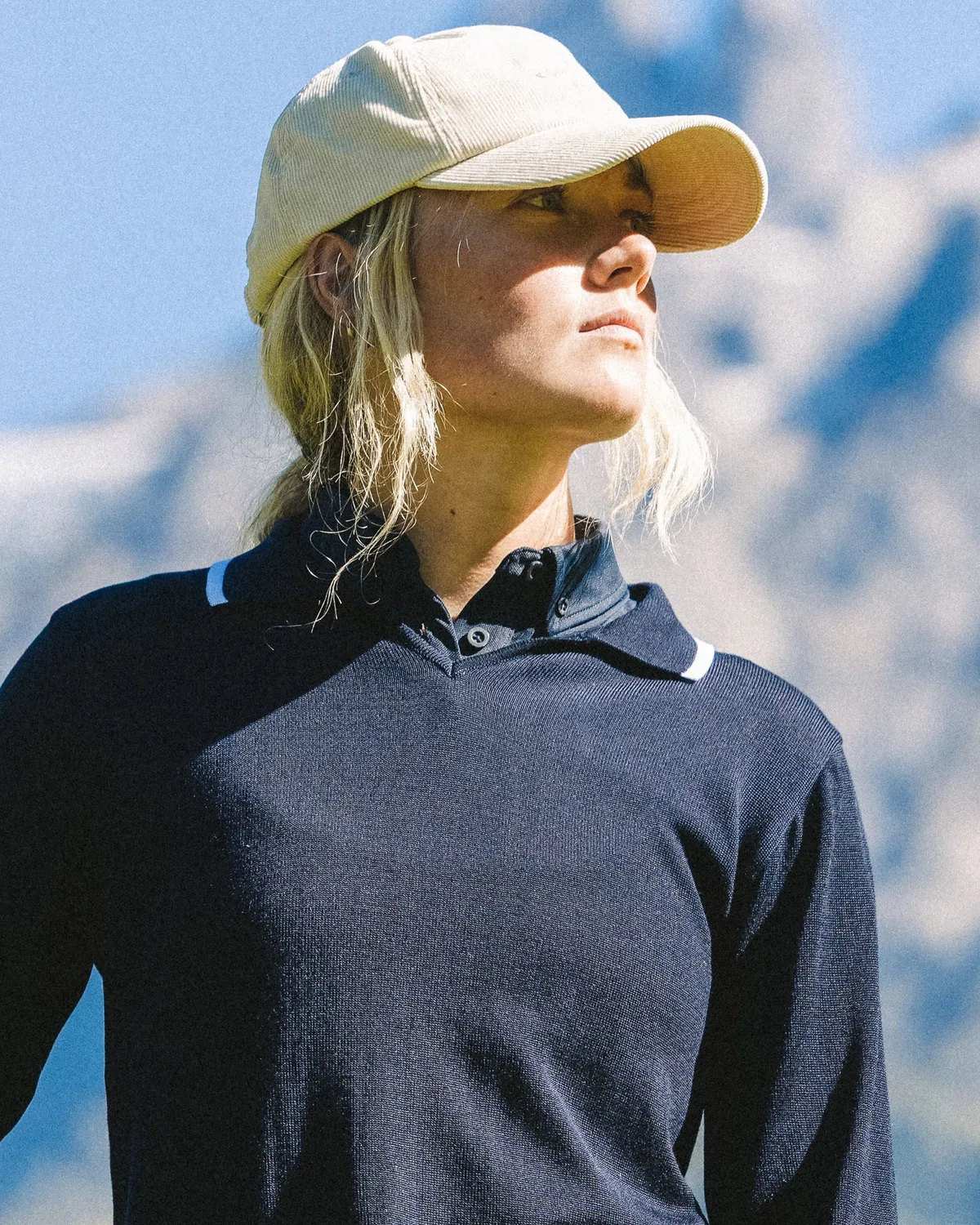 The Mountain Studio K-11 W genser Sky Captain lyocell