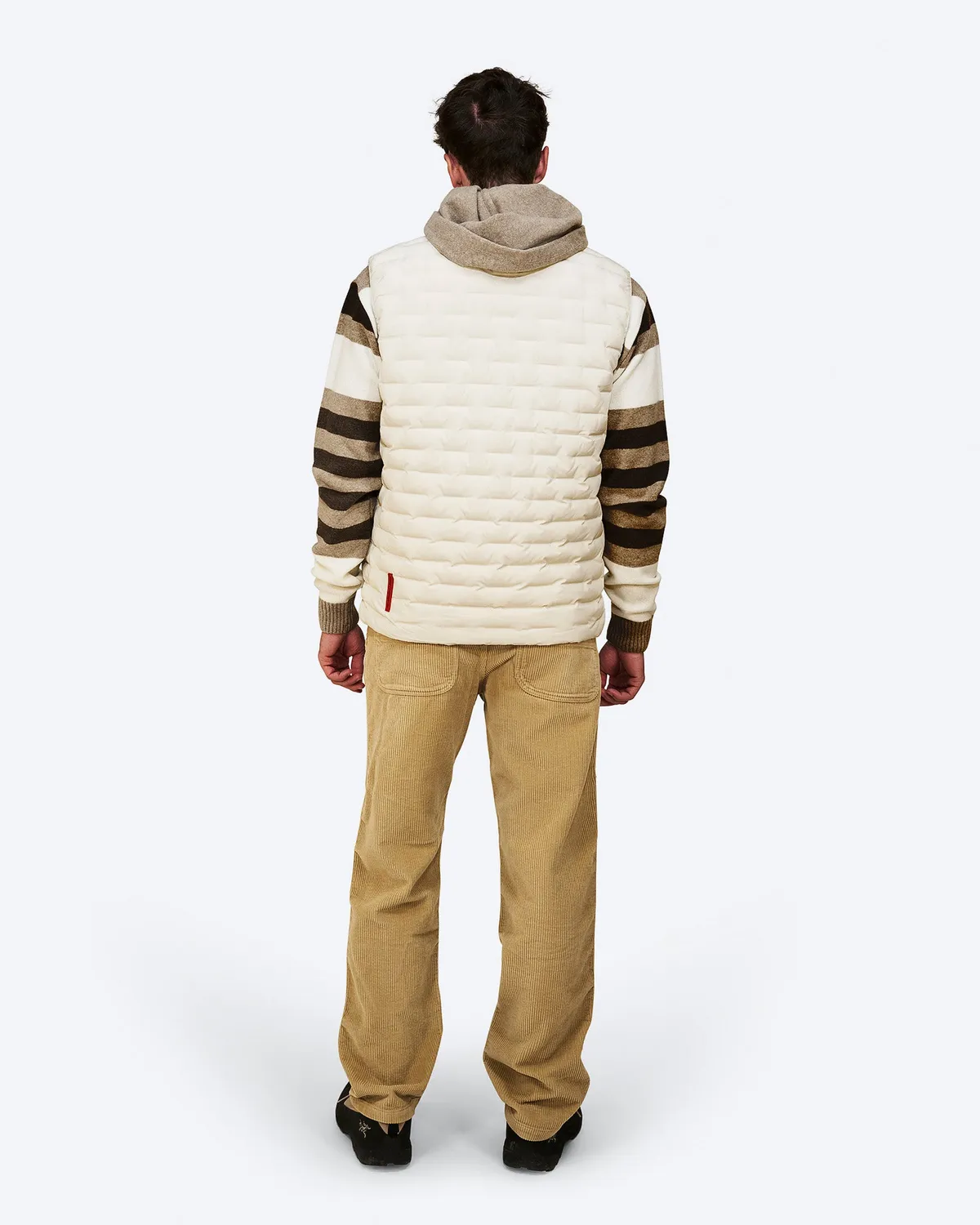 The Mountain Studio V-1 RL Reversible dunvest Almond Milk-Otter
