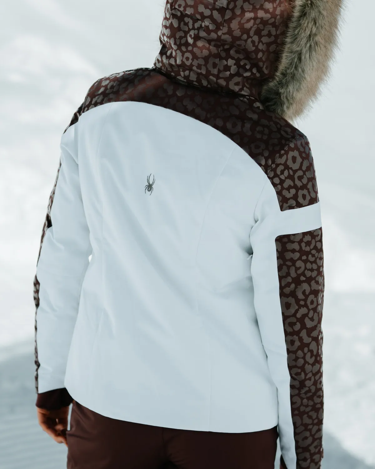 Spyder Vida skijakke hvit 20K med pels