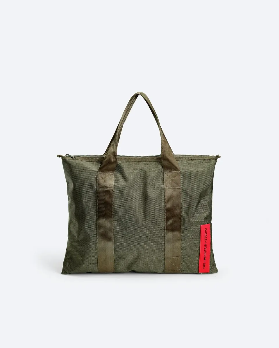 The Mountain Studio W-8 tote Forest Green nylon