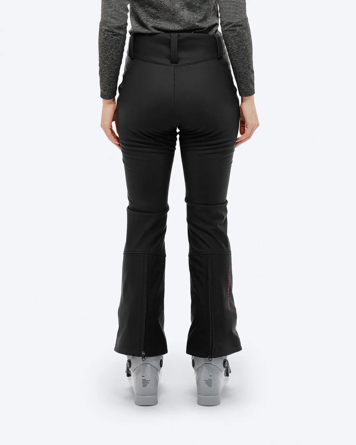 The Mountain Studio P-4 W 2L skibukse Black Onyx isolert