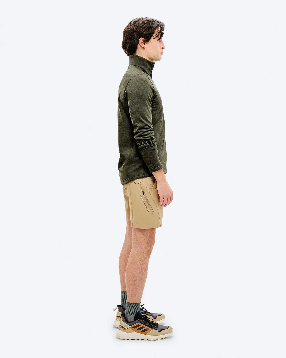 The Mountain Studio L-2 teknisk shorts Kelp lett