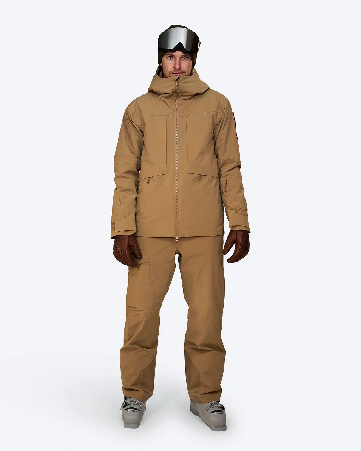 The Mountain Studio Z-5 skijakke Otter-Grenadine isolert