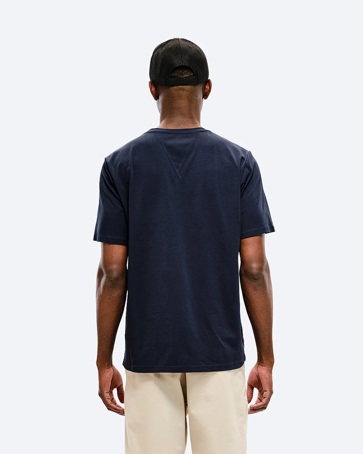 The Mountain Studio C-7 Mesh Cross Logo caps svart ventilert