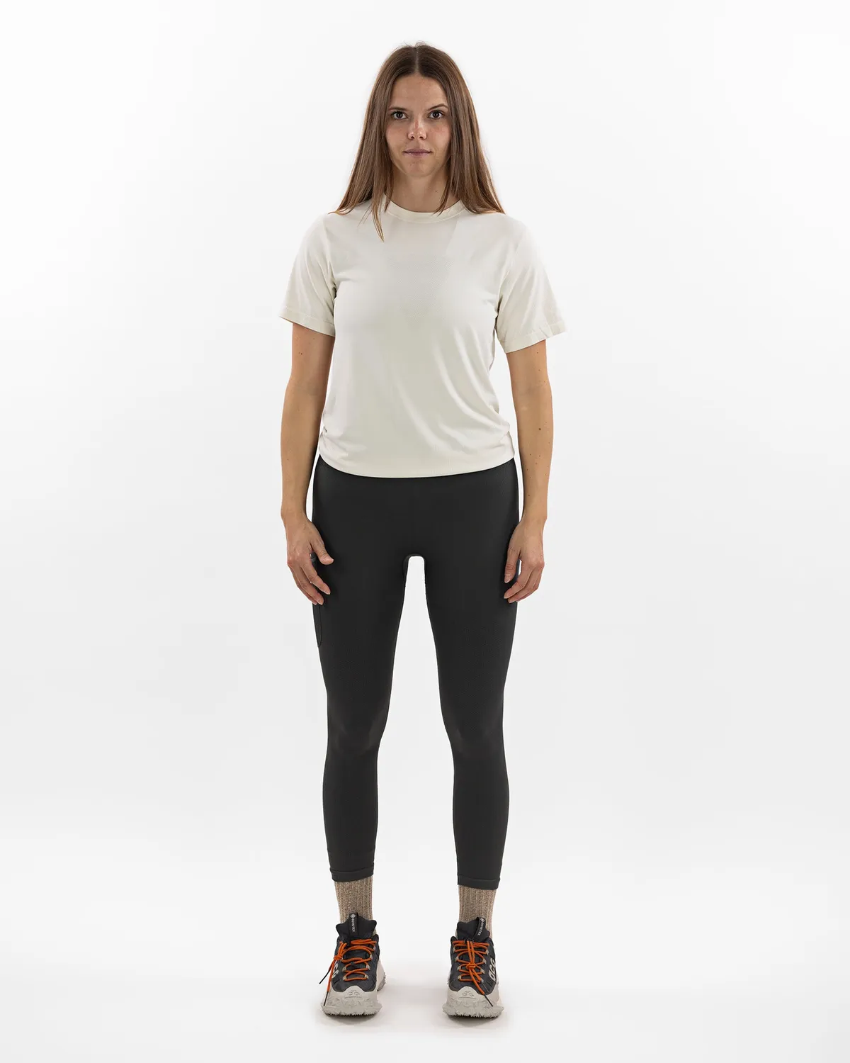 The Mountain Studio T-14 W treningstrøye Almond Milk dame