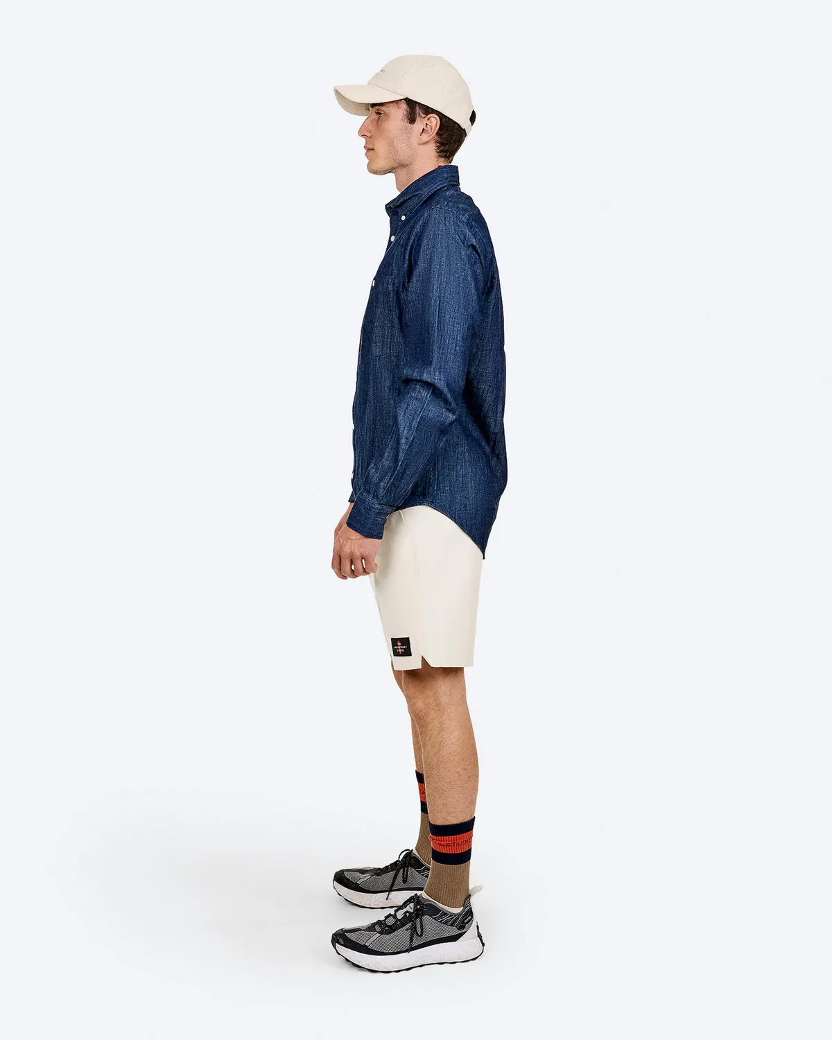 The Mountain Studio L-9 Field shorts stretch Almond Milk