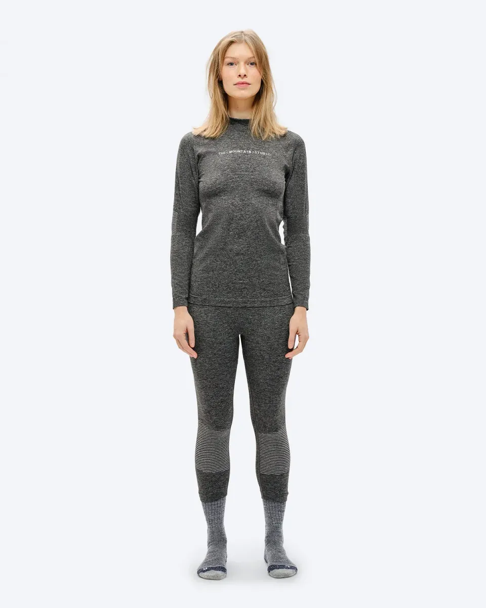 The Mountain Studio U-4 W stillongs Anthracite 3/4 Dryarn