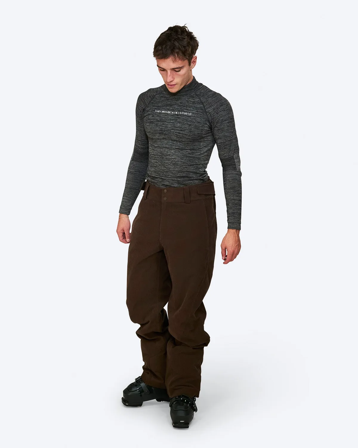 The Mountain Studio P-3 C skibukse Delicioso Brown isolert