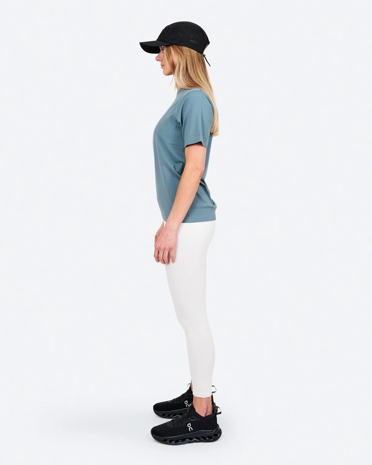The Mountain Studio T-14 W t-skjorte Balsam Green teknisk