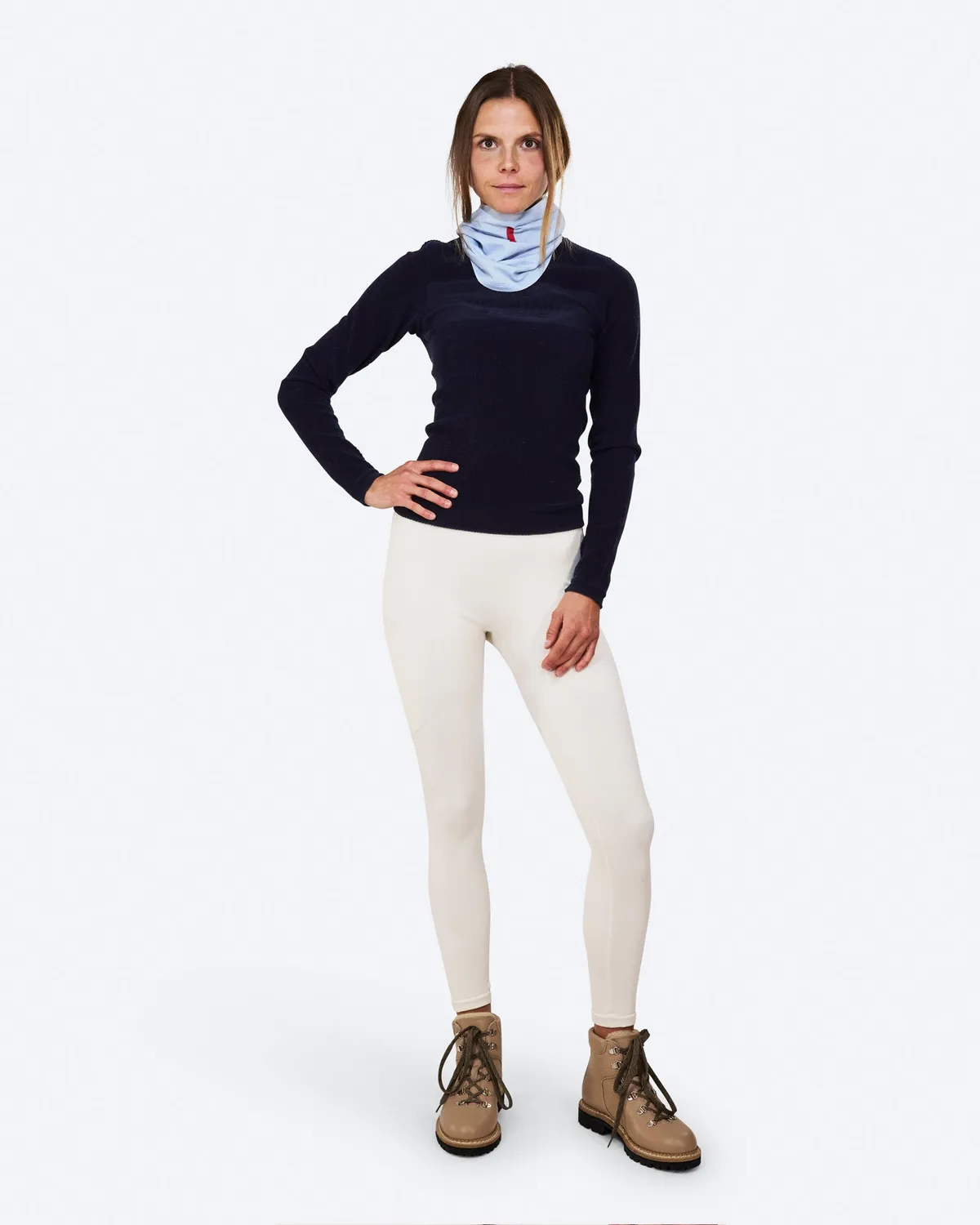 The Mountain Studio W-21 halsvarmer Ice Water merino