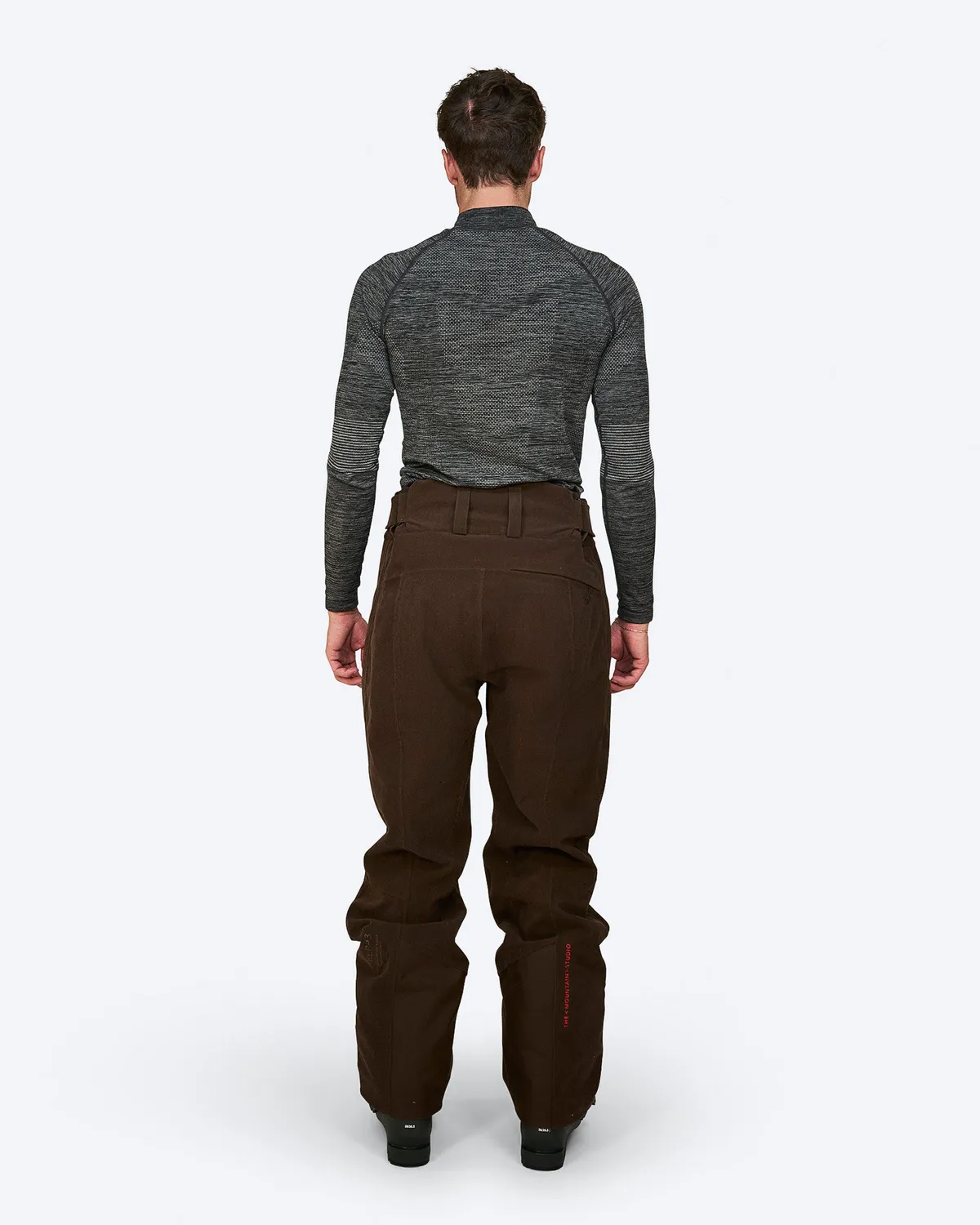 The Mountain Studio P-3 C skibukse Delicioso Brown isolert