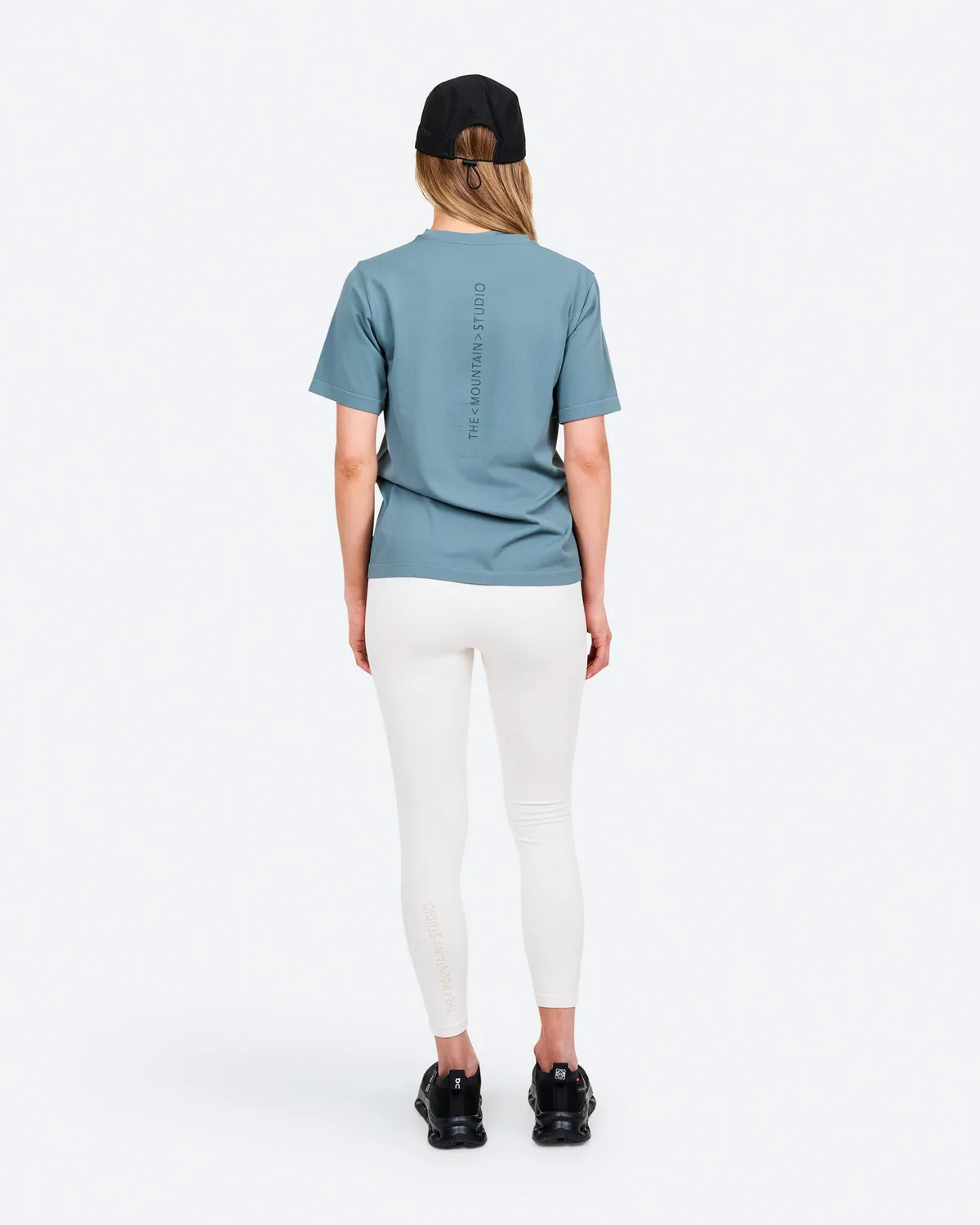The Mountain Studio T-14 W t-skjorte Balsam Green teknisk