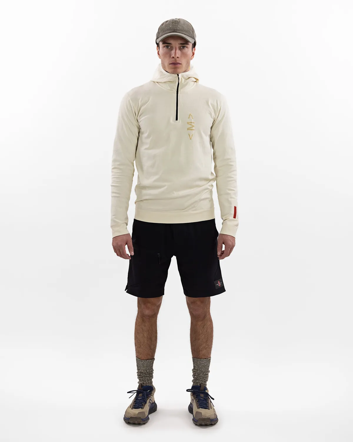 The Mountain Studio L-9 Field shorts Black Onyx stretch