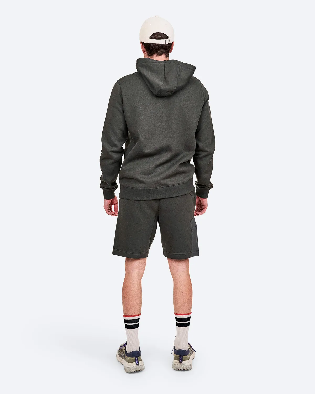 The Mountain Studio L-6 shorts Peat økologisk bomull