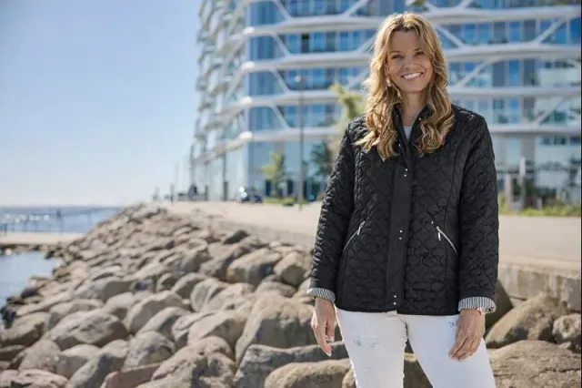 Windfield Ingelise overgangsjakke black quiltet