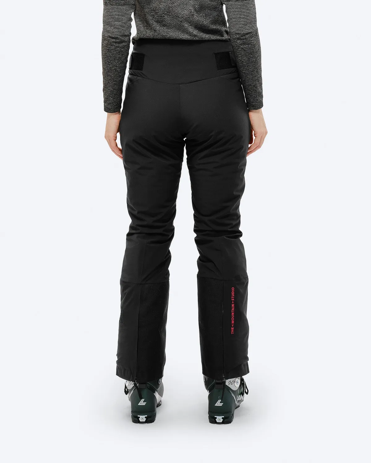 The Mountain Studio P-5 W skibukse dame Black Onyx isolert